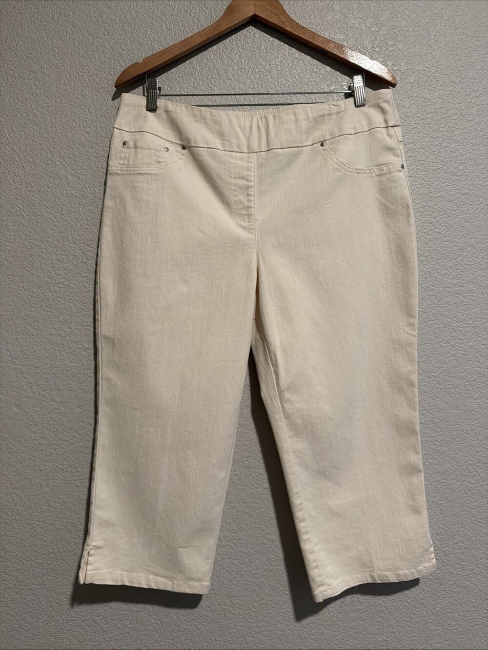 NEW Ruby Rd. Capri Jeans Pants Stretch Pull On Cream Luxury Minimalist Resort 14